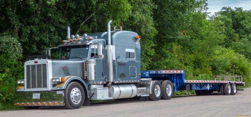 Седельный тягач Peterbilt 379