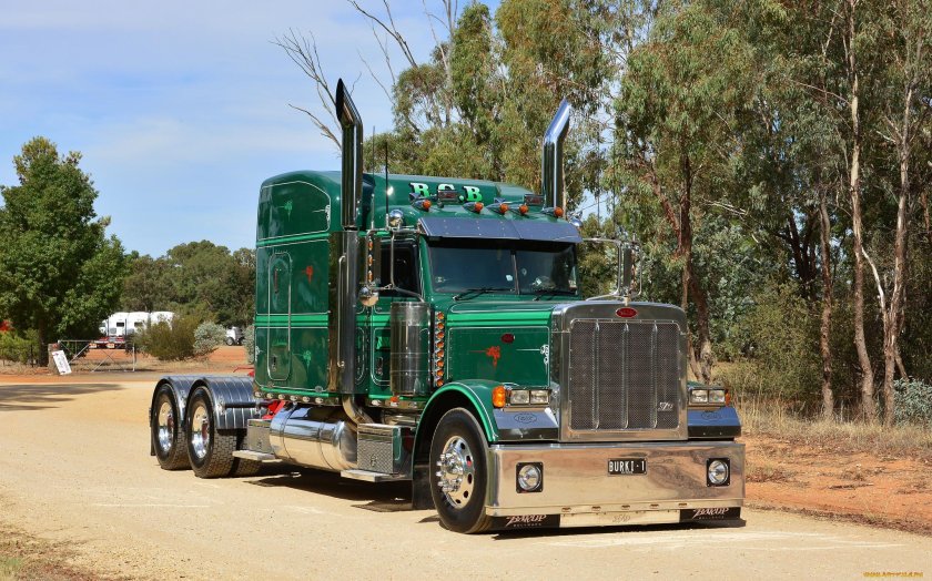Kenworth w900 Road Train