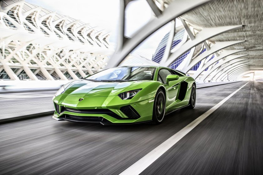 Lamborghini Aventador s