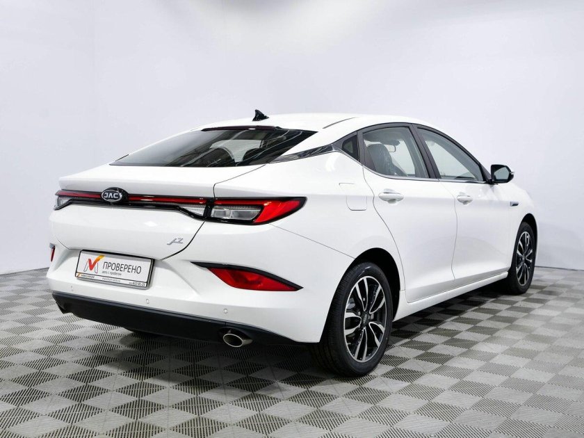 JAC j7 фото нейросети