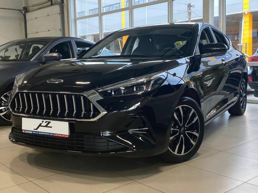 Джак седан j7