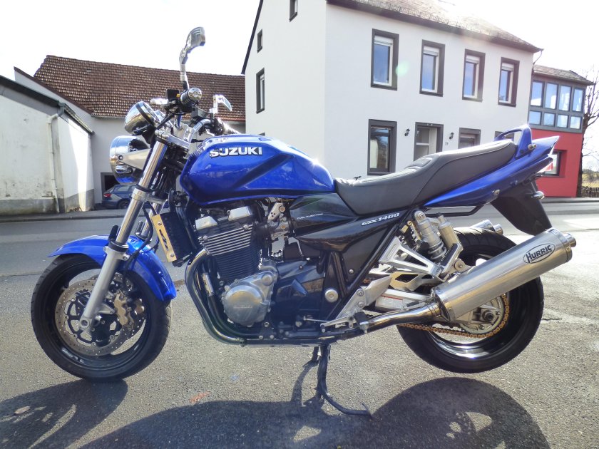 Сузуки GSX 1400