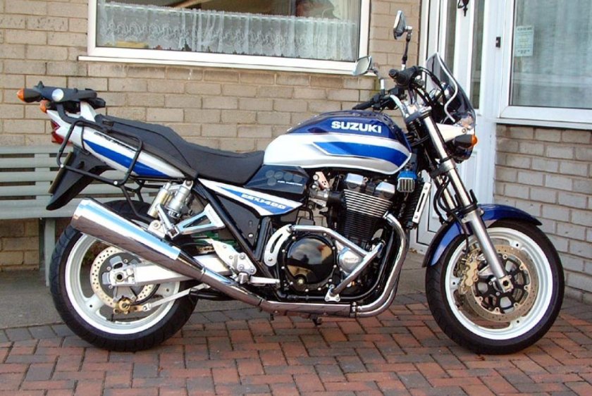 Сузуки GSX 1400
