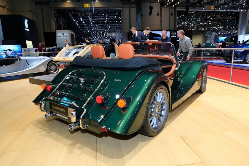 Морган Plus Six