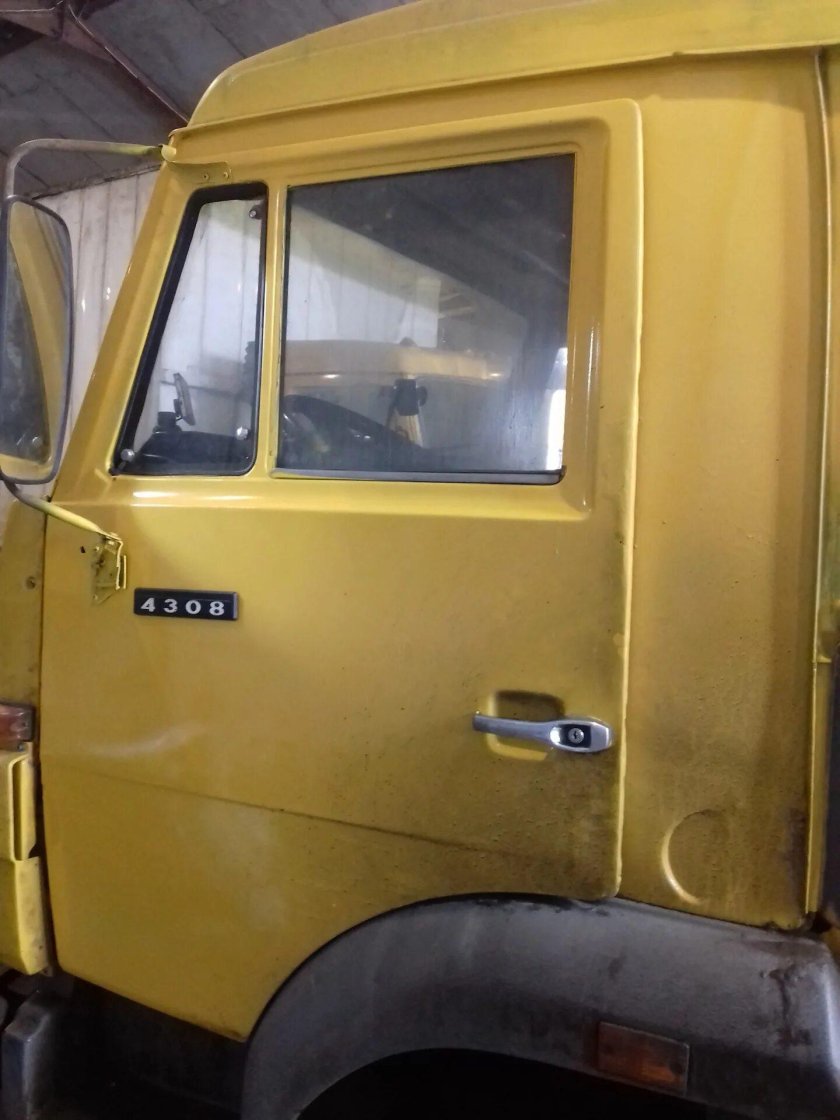 КАМАЗ 4308 кабина