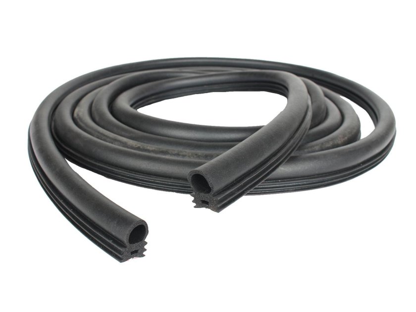 5320-6107140-21 Уплотнитель двери КАМАЗ-евро