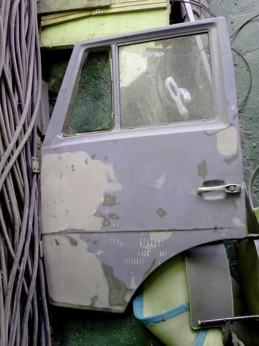 Дверь от КАМАЗА
