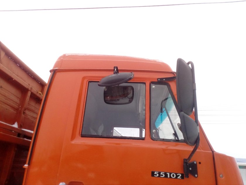 Зеркало бордюрное КАМАЗ 65115