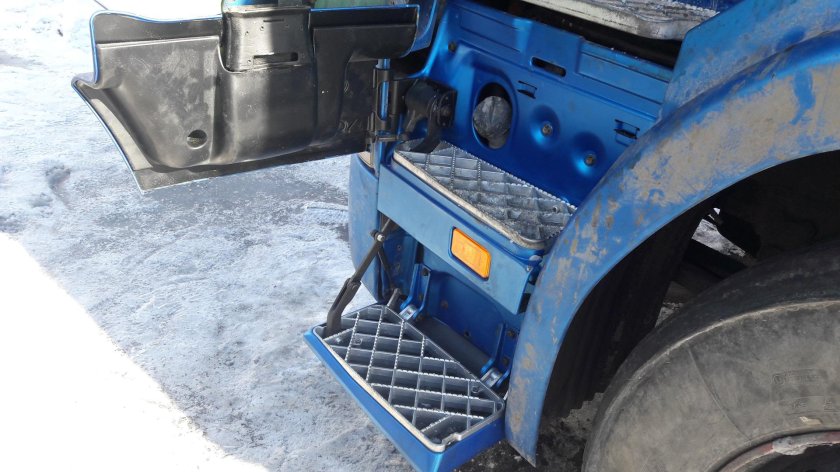 Подножка Скания 5 серии