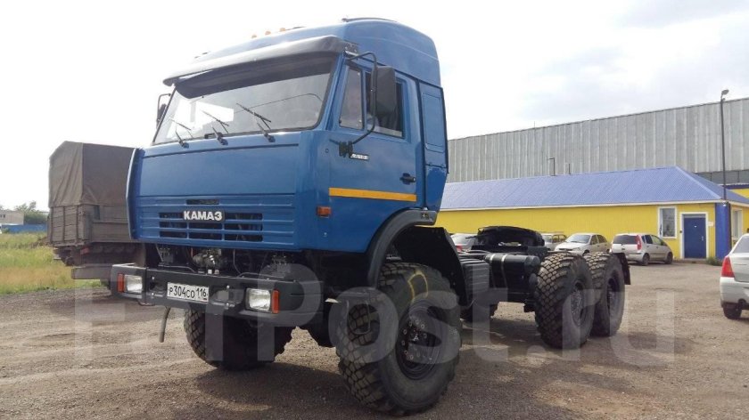 Тягач КАМАЗ 44108