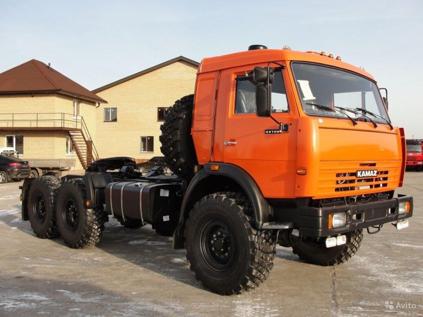 КАМАЗ-44108 седельный