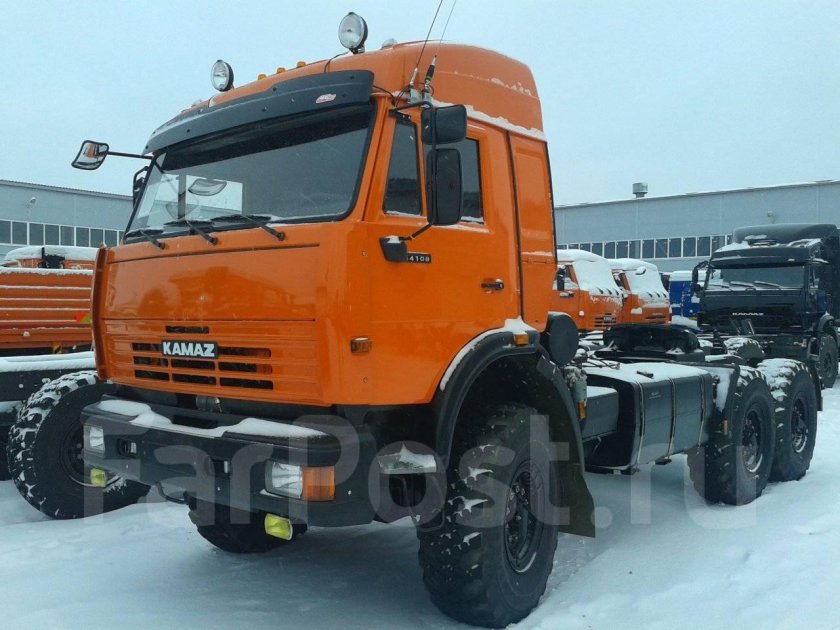 КАМАЗ-44108 седельный тягач