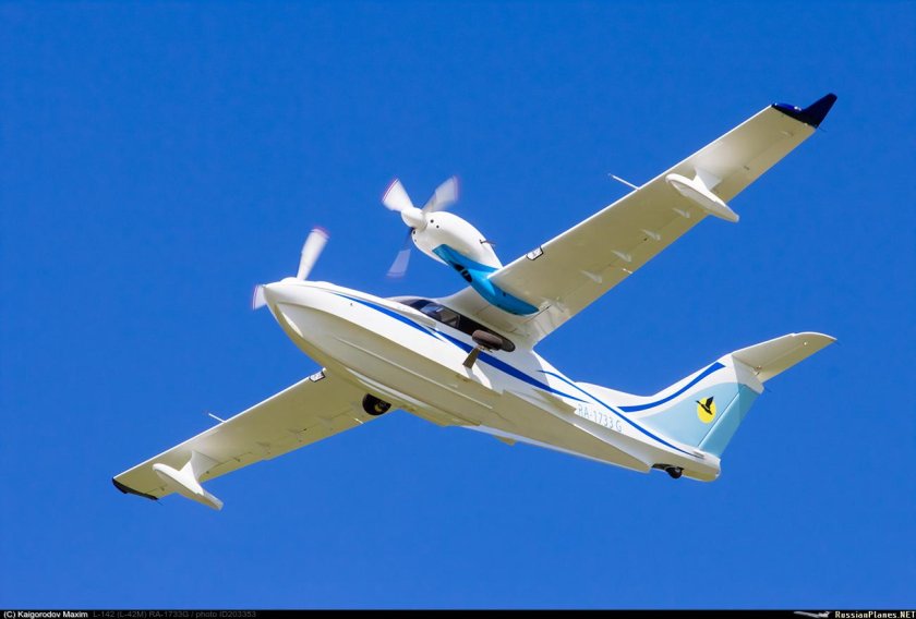 Гидросамолет л-42м