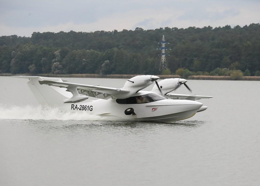 Самолёт-амфибия ла-8