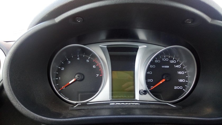 Lada Granta 2014 панель приборов