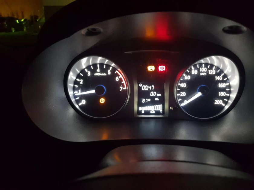 Lada Granta 2014 панель приборов