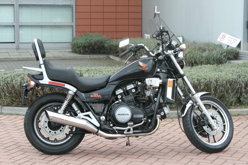 Honda vf1100 Magna