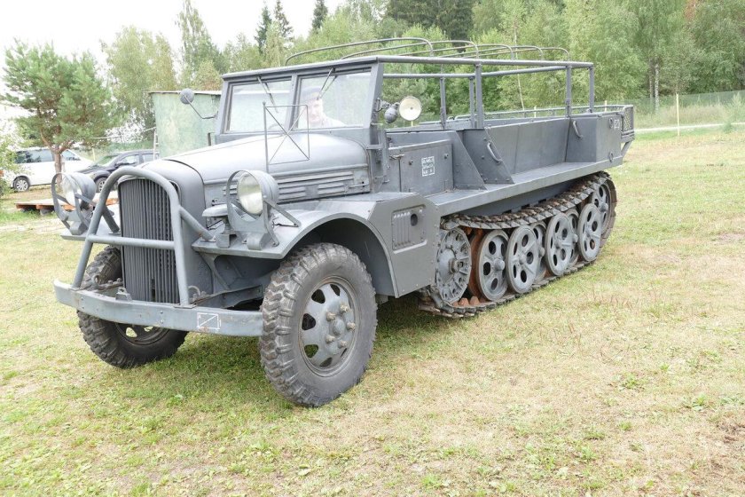 Немецкие полугусеничные тягачи