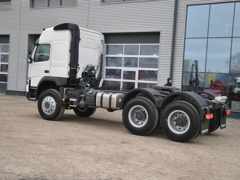 Volvo FMX 6x6 тягач