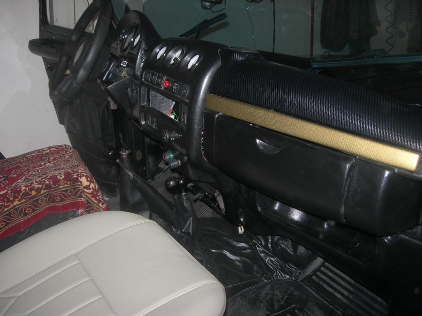 Панель приборов Виктория 2 на УАЗ Хантер