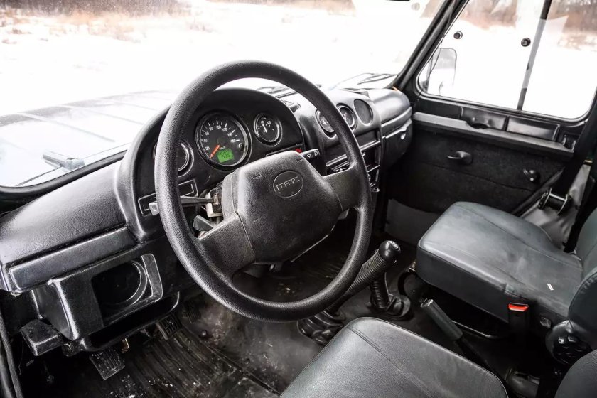 УАЗ Хантер 3151 салон