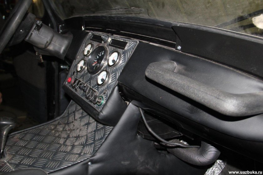 УАЗ 469 Хантер салон