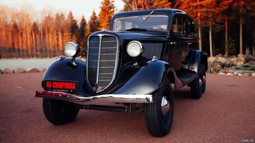 ГАЗ-25 автомобиль