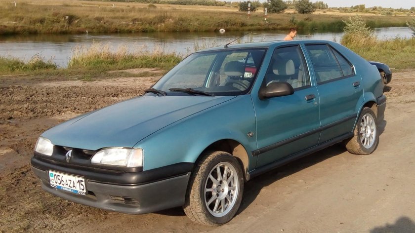 Рено 19 Европа