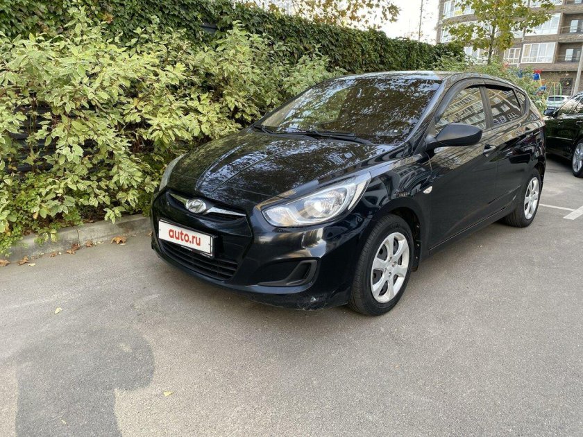 Хендай Солярис 2013 черный