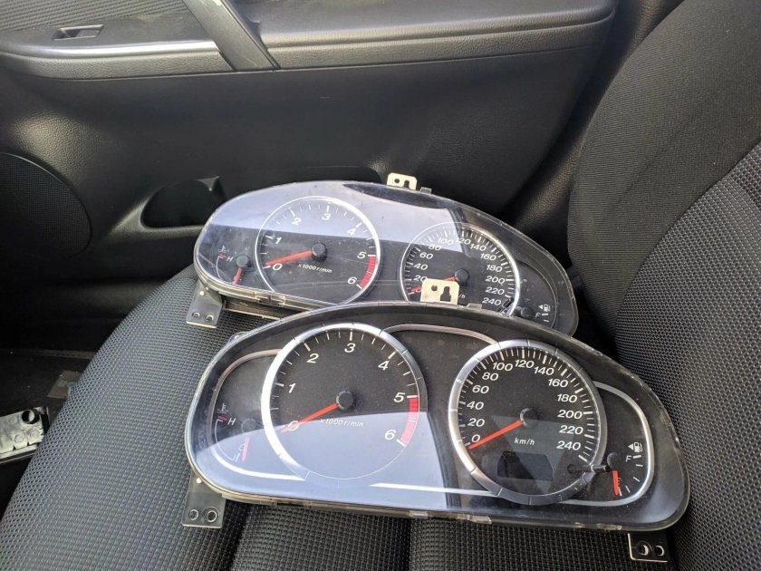 Приборка Мазда 6