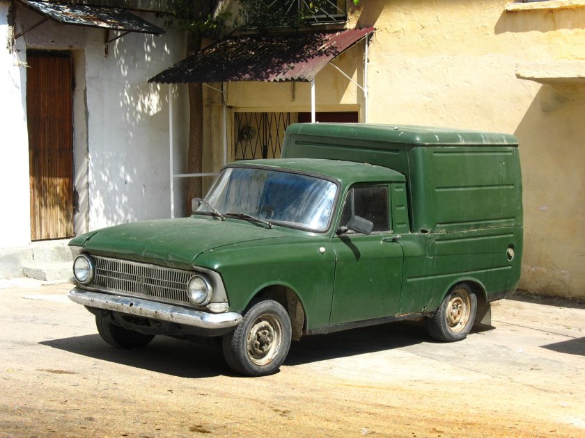 Москвич ИЖ 2715