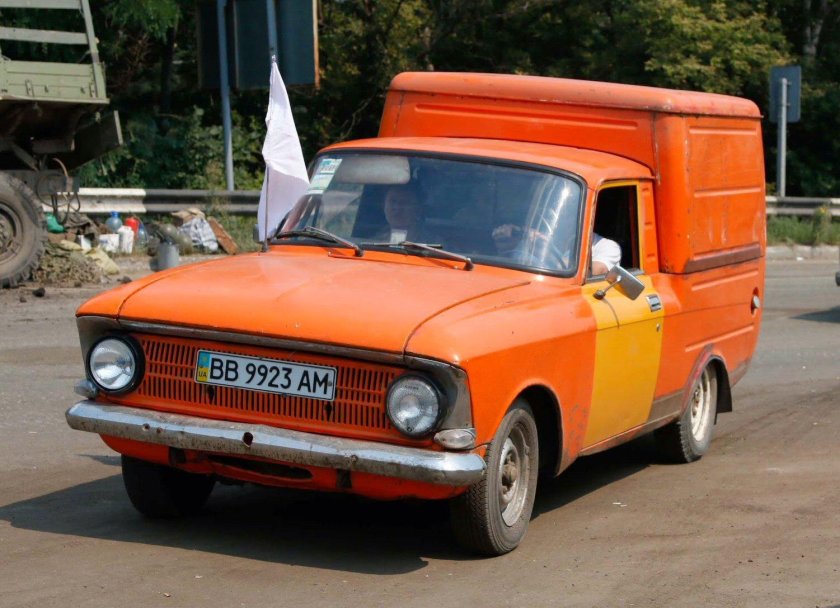 Москвич ИЖ 2715 пирожок