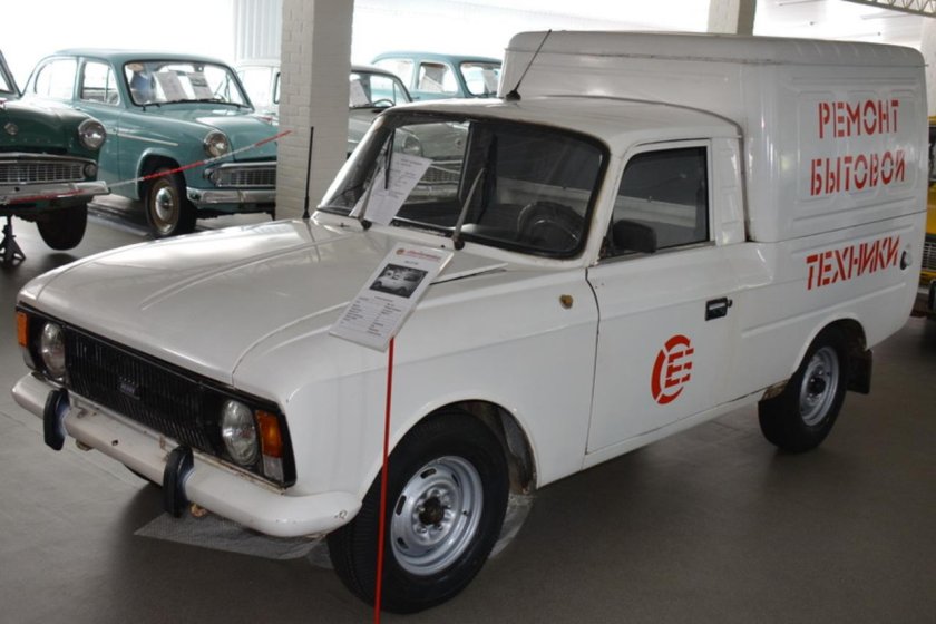 Москвич фургон 2715