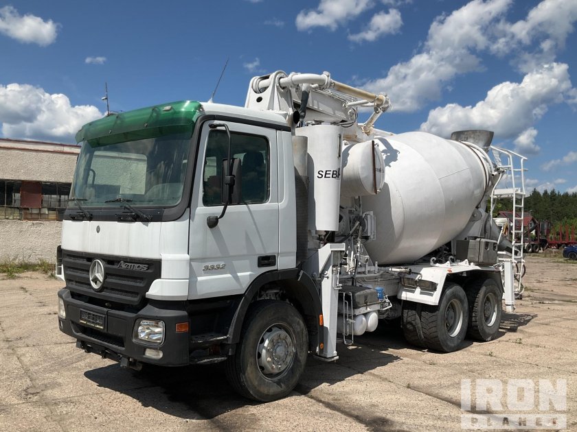 Автобетоносмеситель Mercedes-Benz Actros 3332