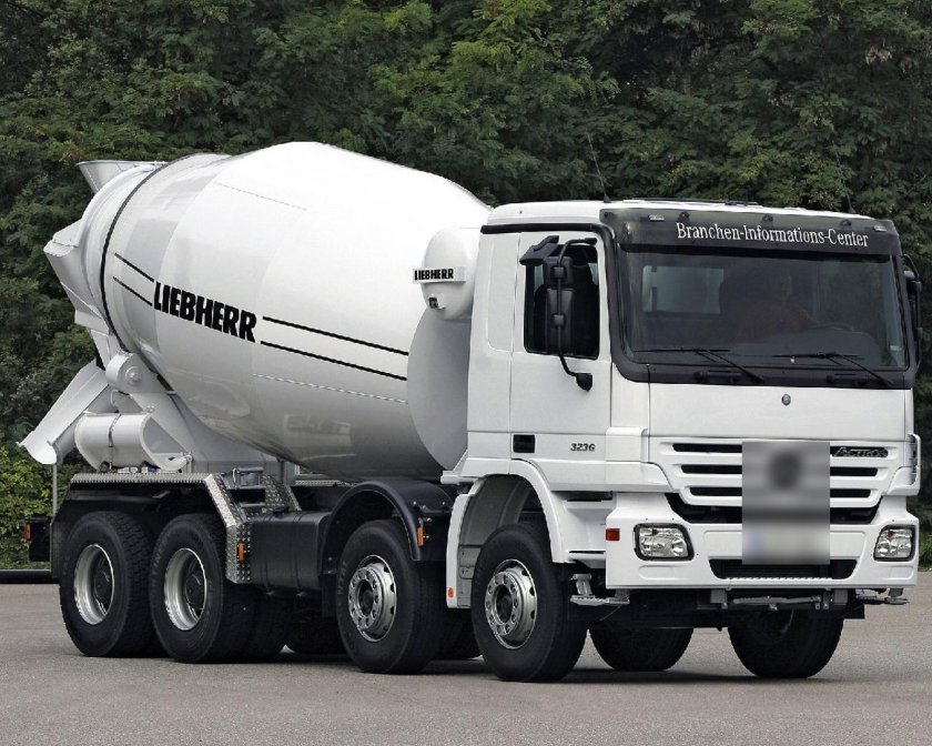 Мерседес Актрос миксер