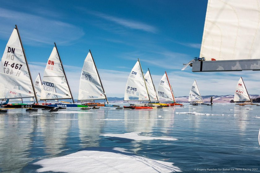 Парусные сани буер