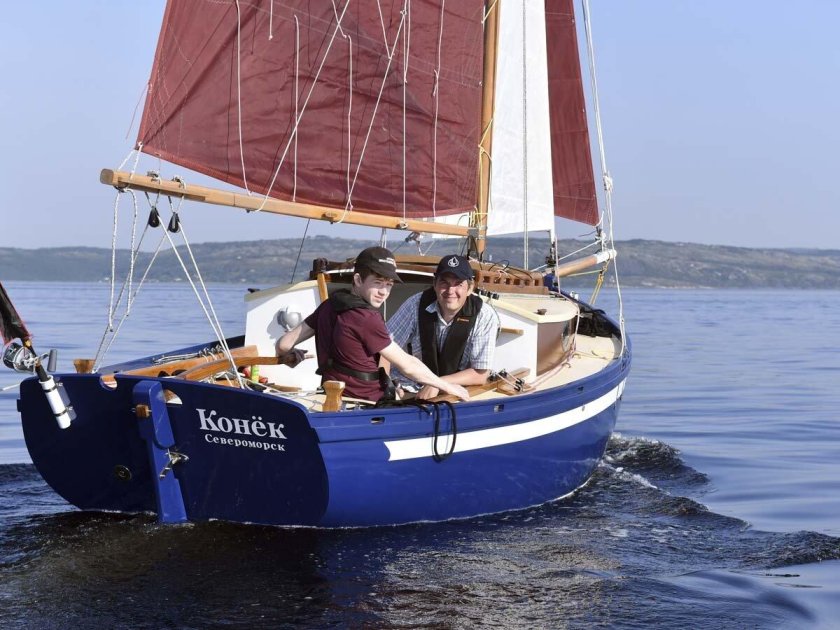 Яхта морской конек