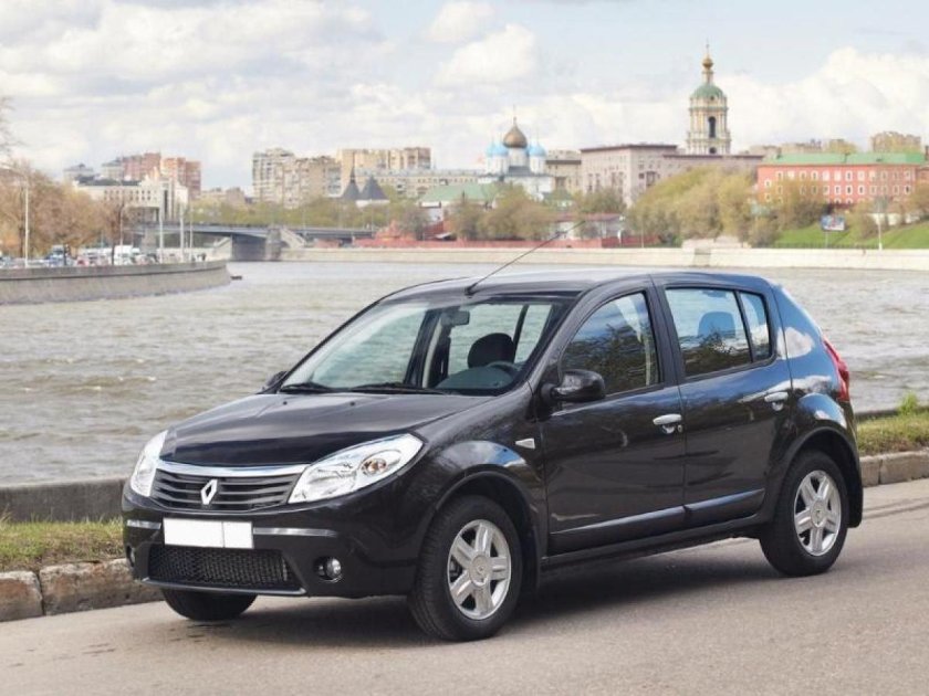 Рено Сандеро степвей 1 поколения черный