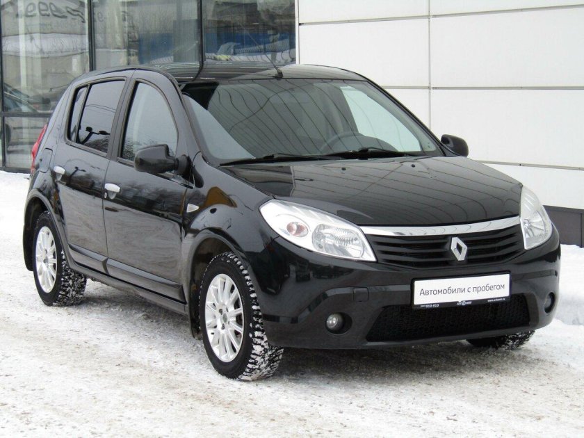 Renault Sandero 2013 черный