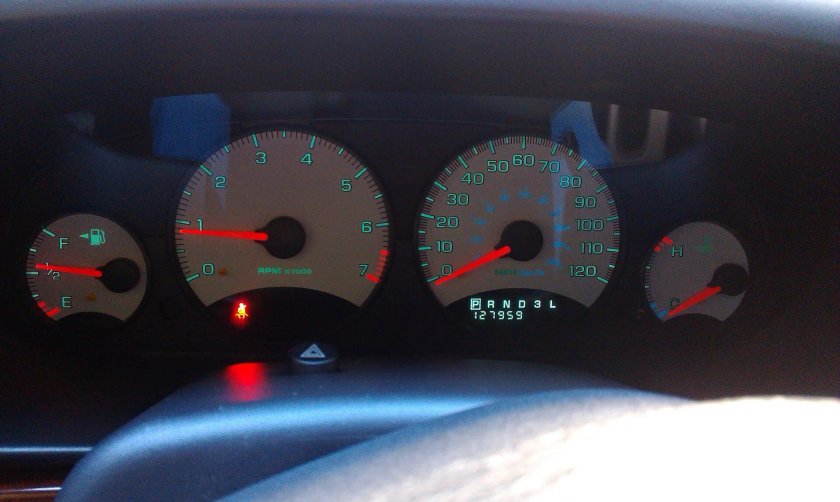 Пересвет приборки Додж Стратус 2005