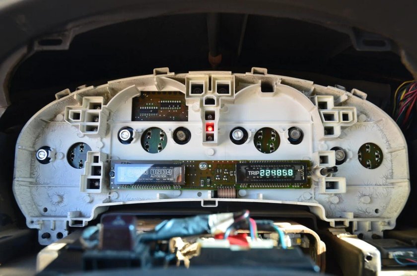 Лампа приборной панели Додж Караван 2002