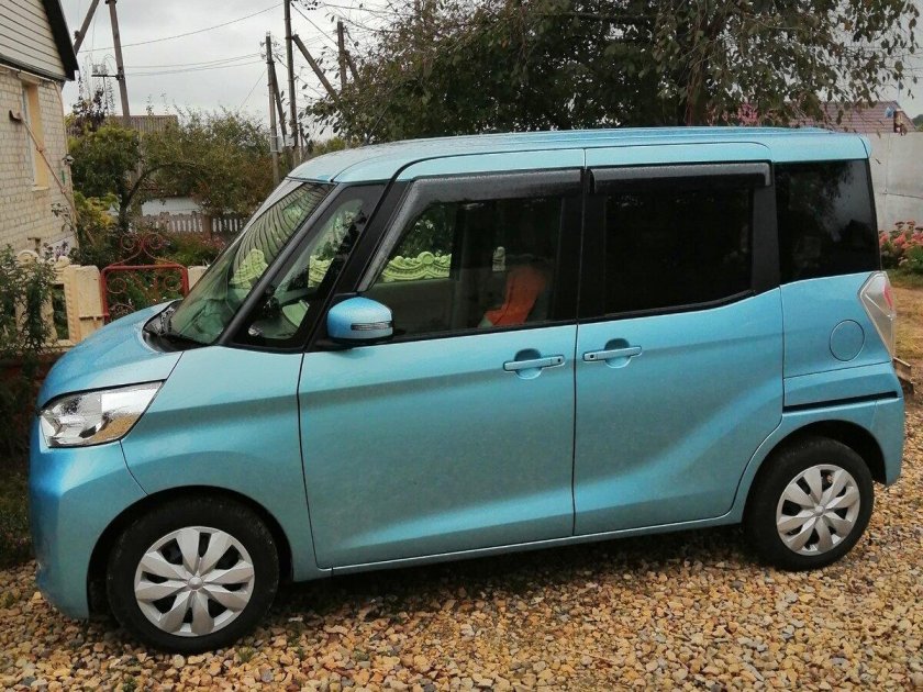 Митсубиси ЕК Спейс