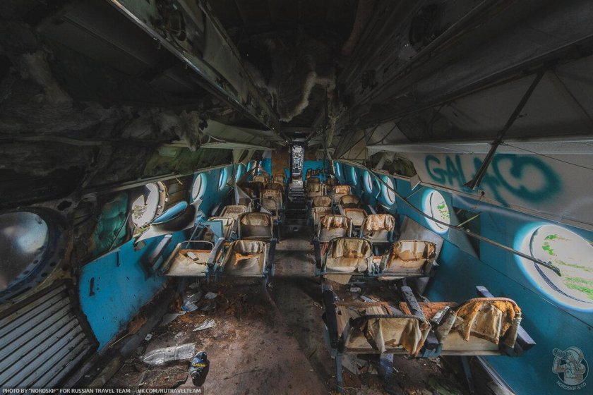 Коктебель самолет заброшенный