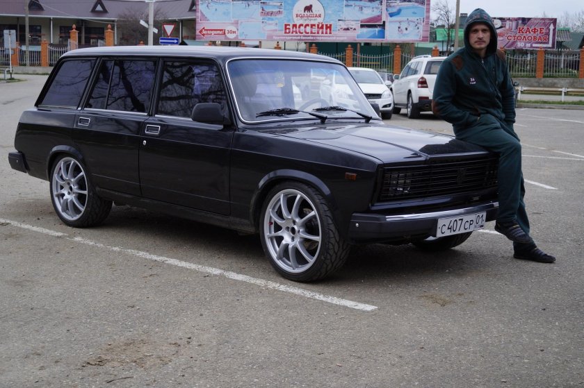 Тюнингованный ВАЗ 2104