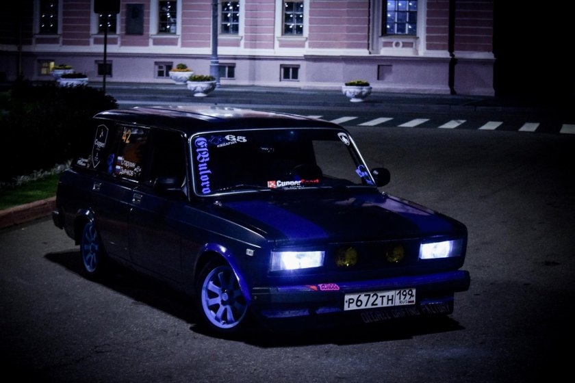 ВАЗ 2104 синяя ночь