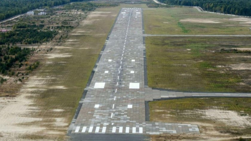 Заброшенная Взлетная полоса