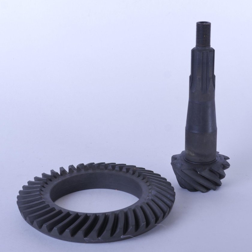 Главная пара редуктора заднего моста ВАЗ 2107