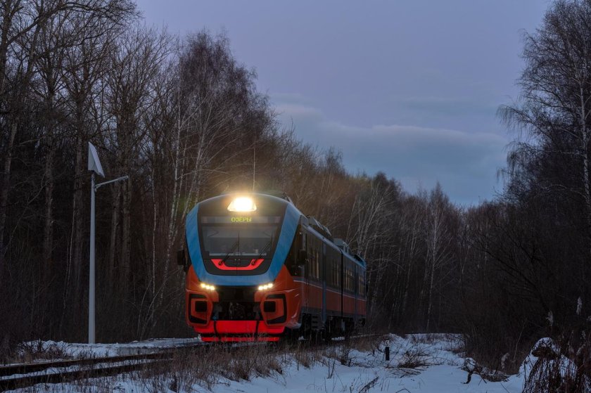 Поезд Голутвин Озеры
