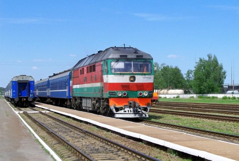 Локомотив 2тэ10