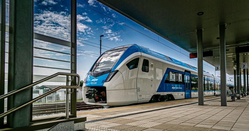 Электропоезда Штадлер